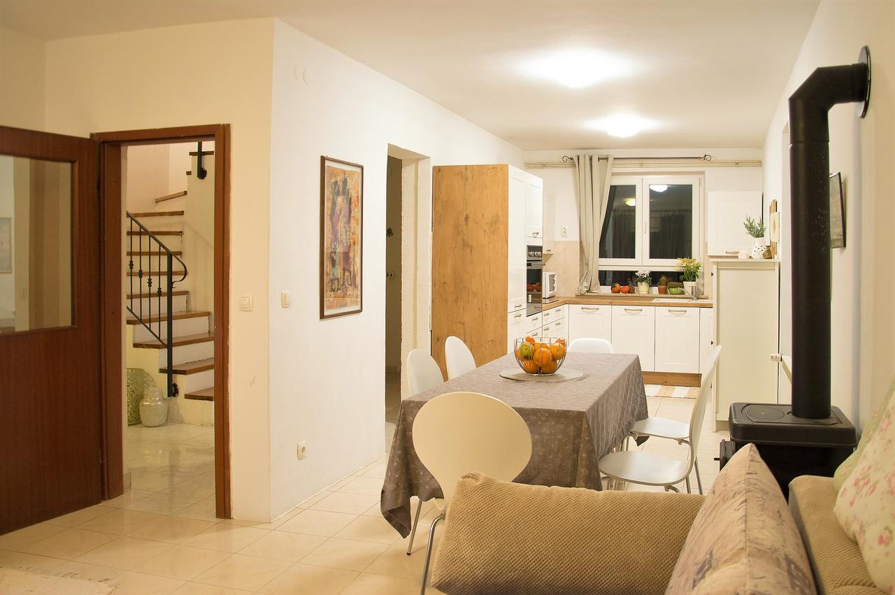 Apartments Lilly بنجول المظهر الخارجي الصورة